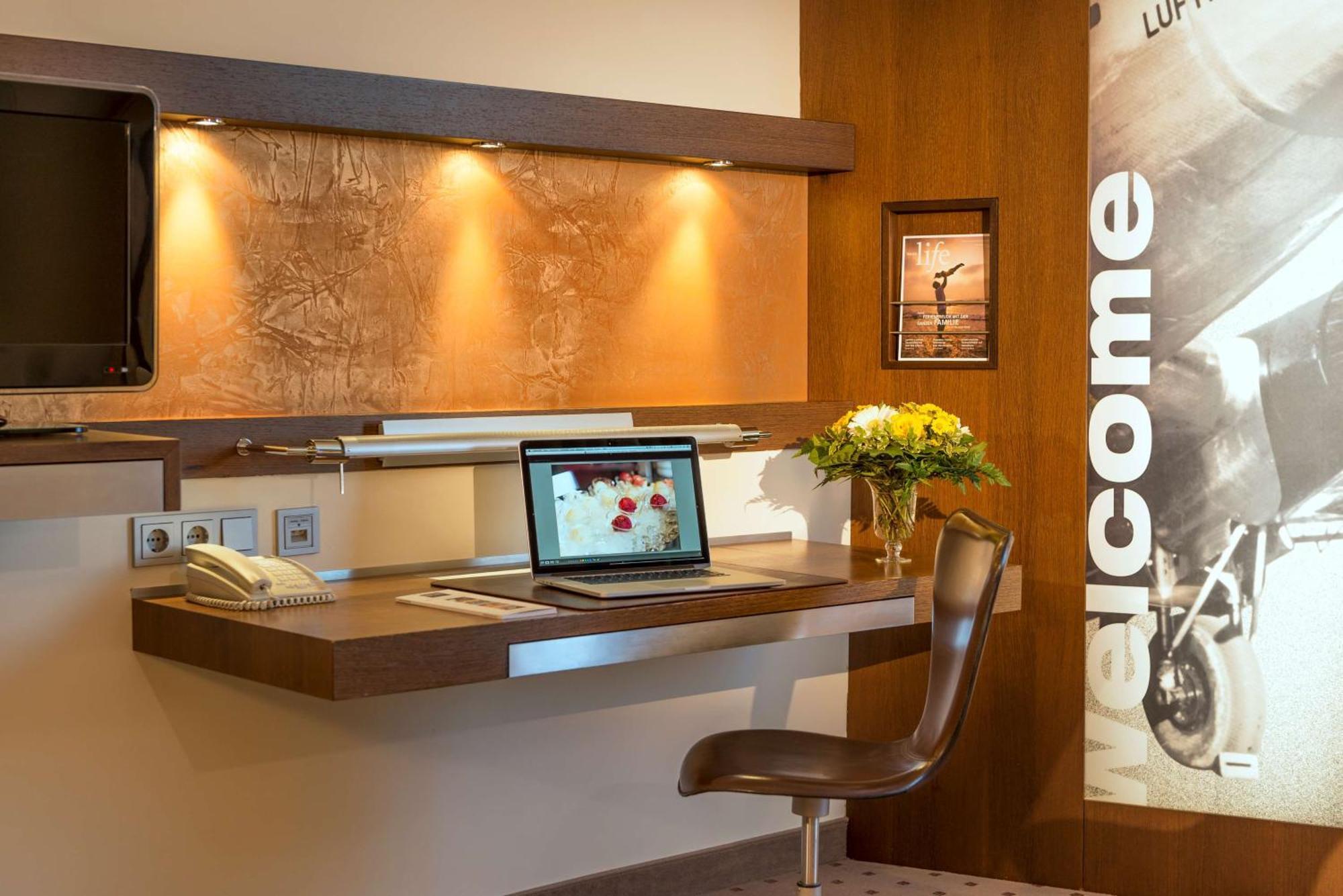 Essential By Dorint Frankfurt-niederrad Hotel 4*